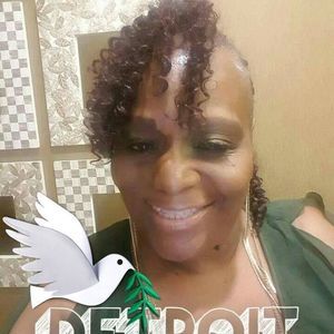 Meet your Posher, Ernestine